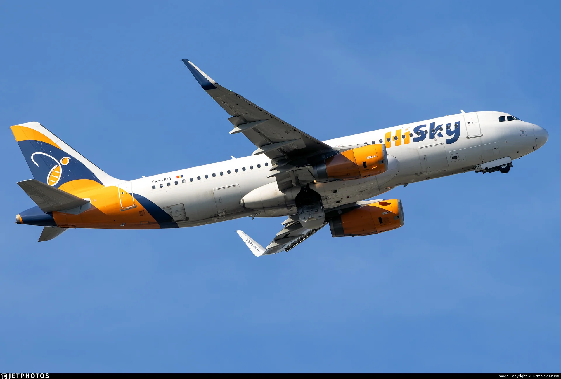 HiSky Europe YR-JOY A320