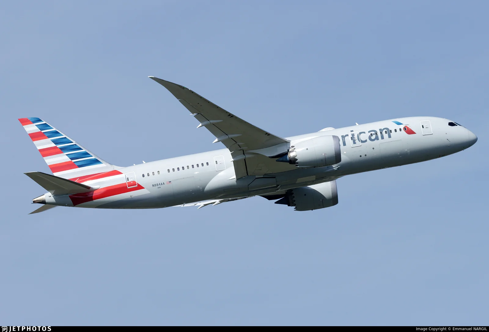 American Airlines N884AA B788