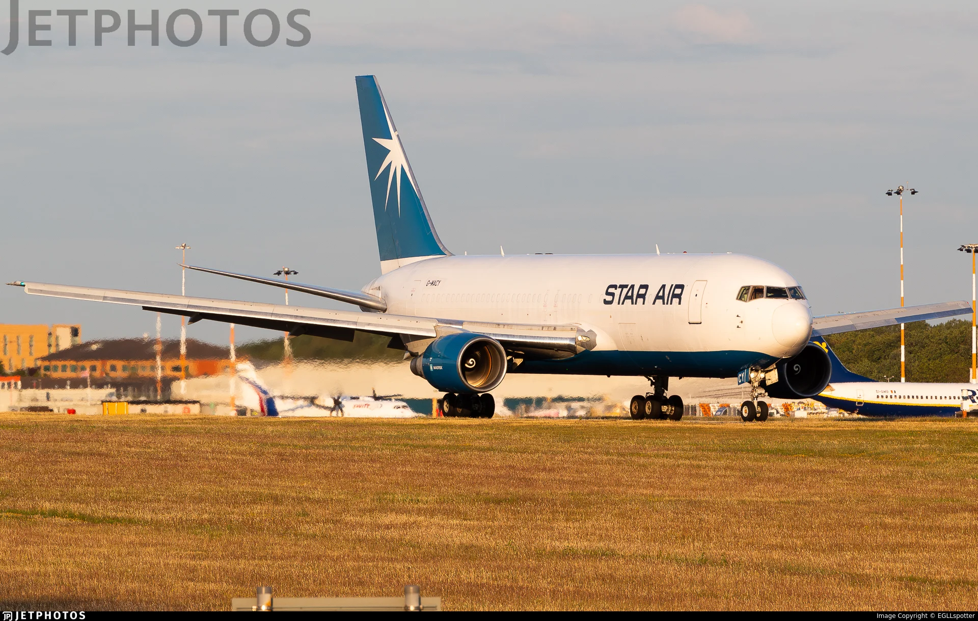 Maersk Air Cargo G-MACY B762