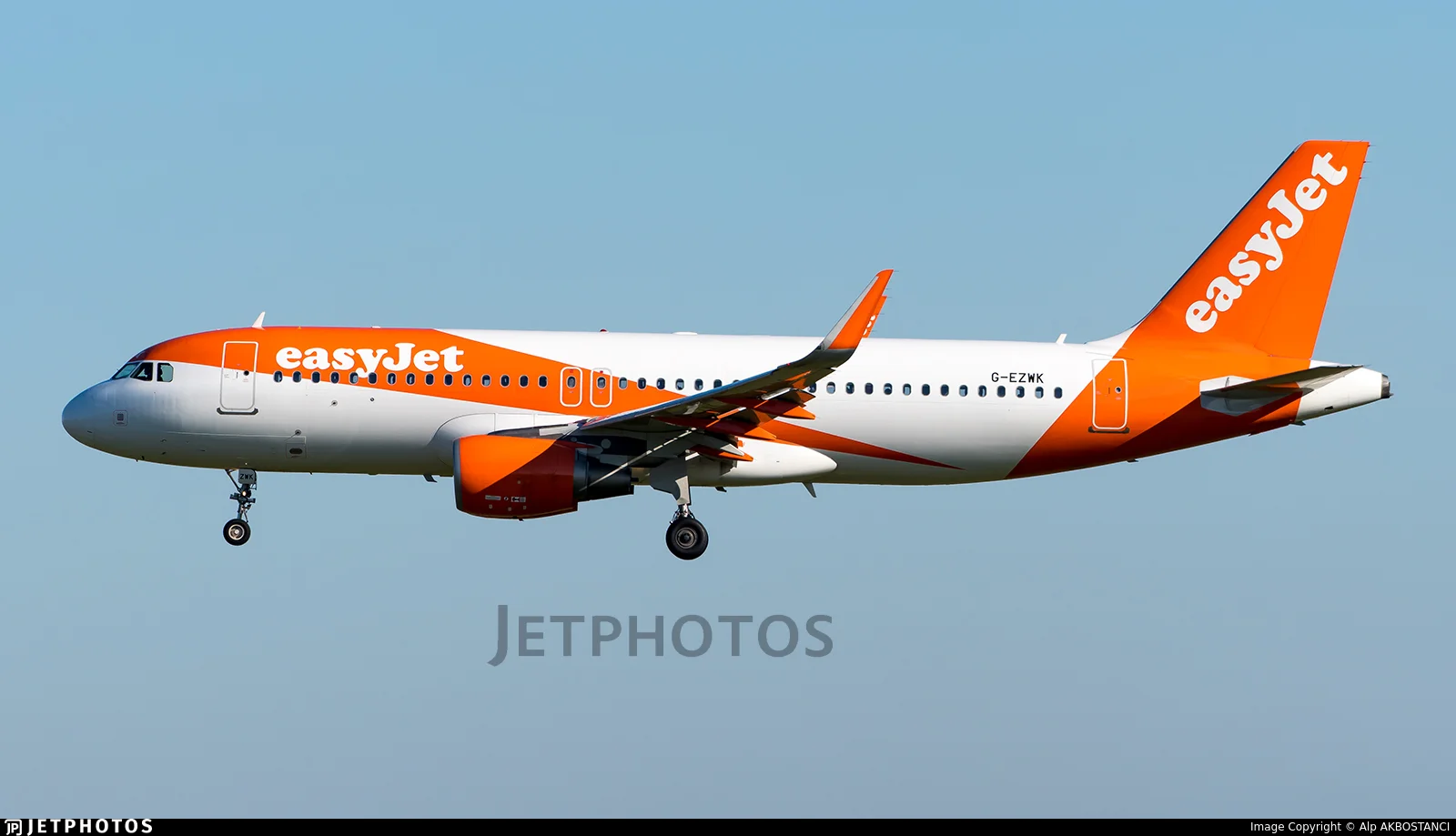 easyJet G-EZWK A320