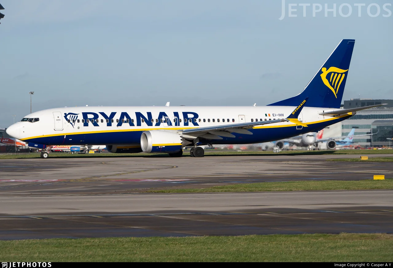 Ryanair EI-IHV B38M