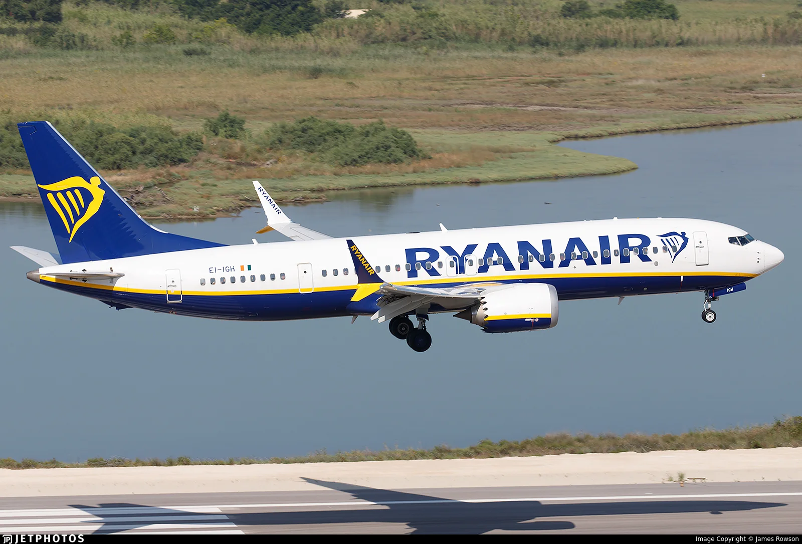 Ryanair EI-IGH B38M