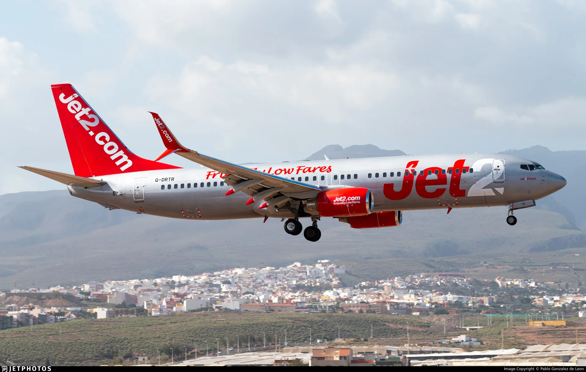 Jet2 G-DRTR B738