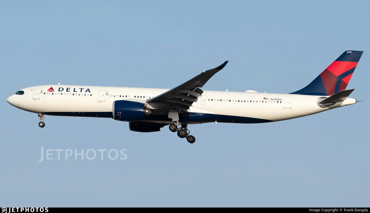 Delta Air Lines N415DX A339