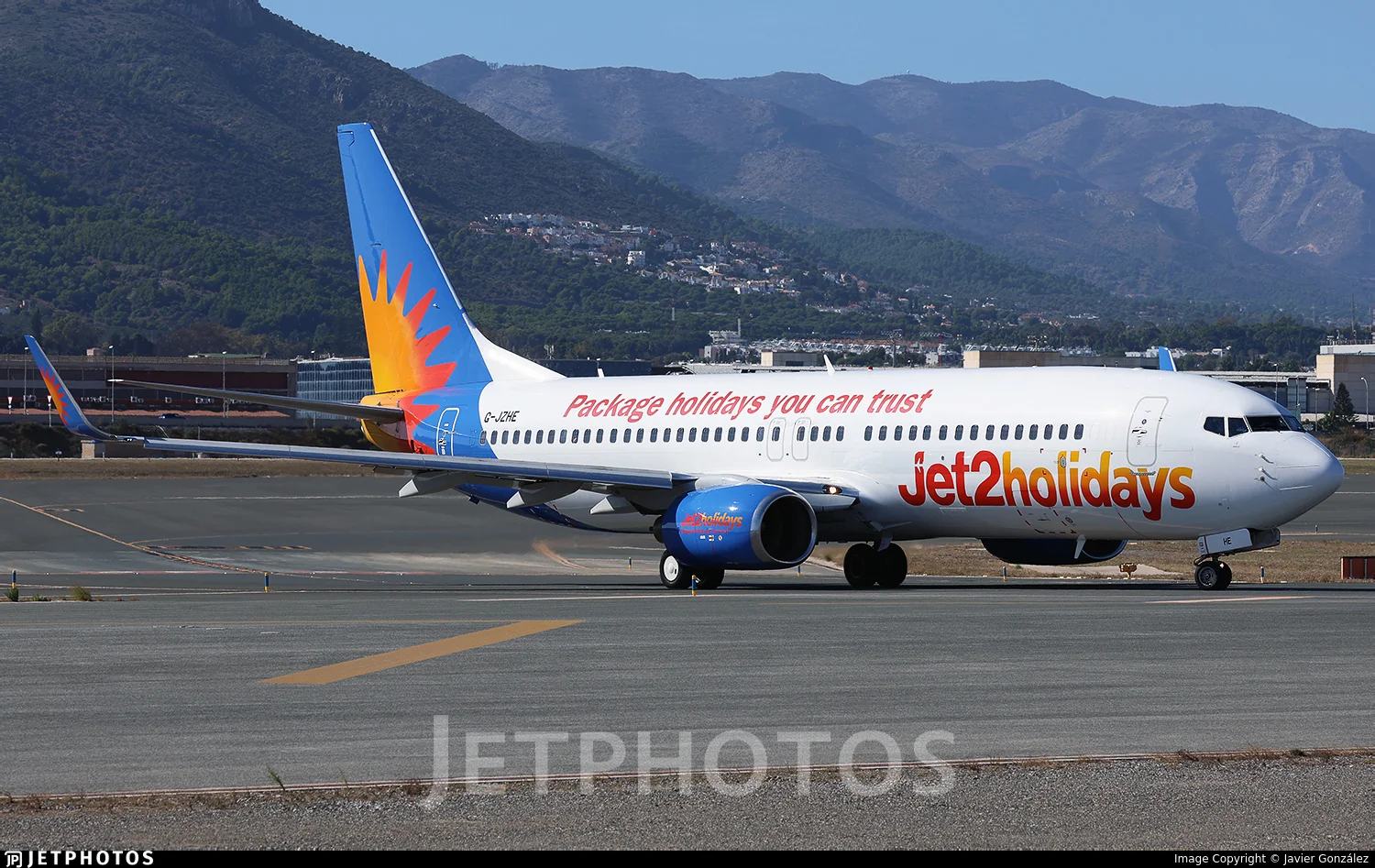 Jet2 G-JZHE B738