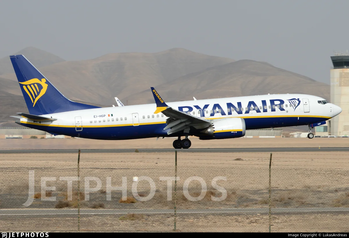Ryanair EI-HGP B38M