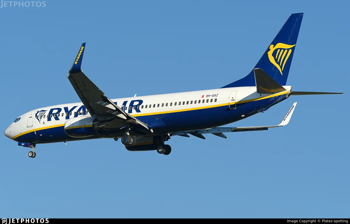 Ryanair 9H-QAZ B738