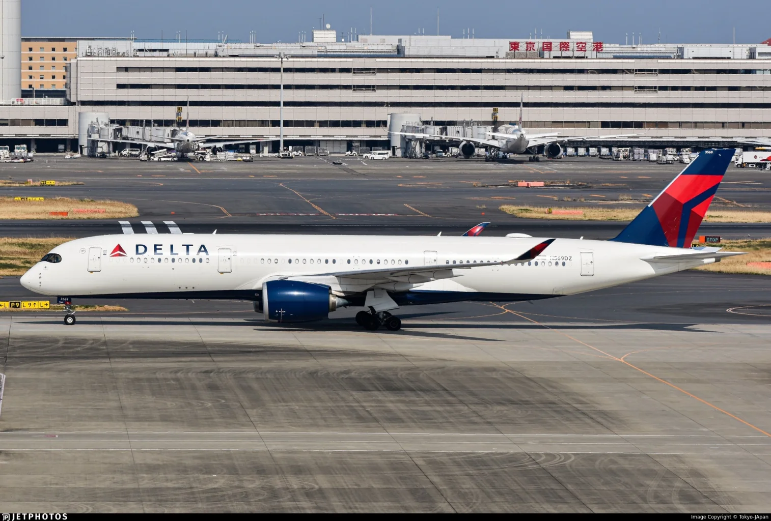 Delta Air Lines N569DZ A359