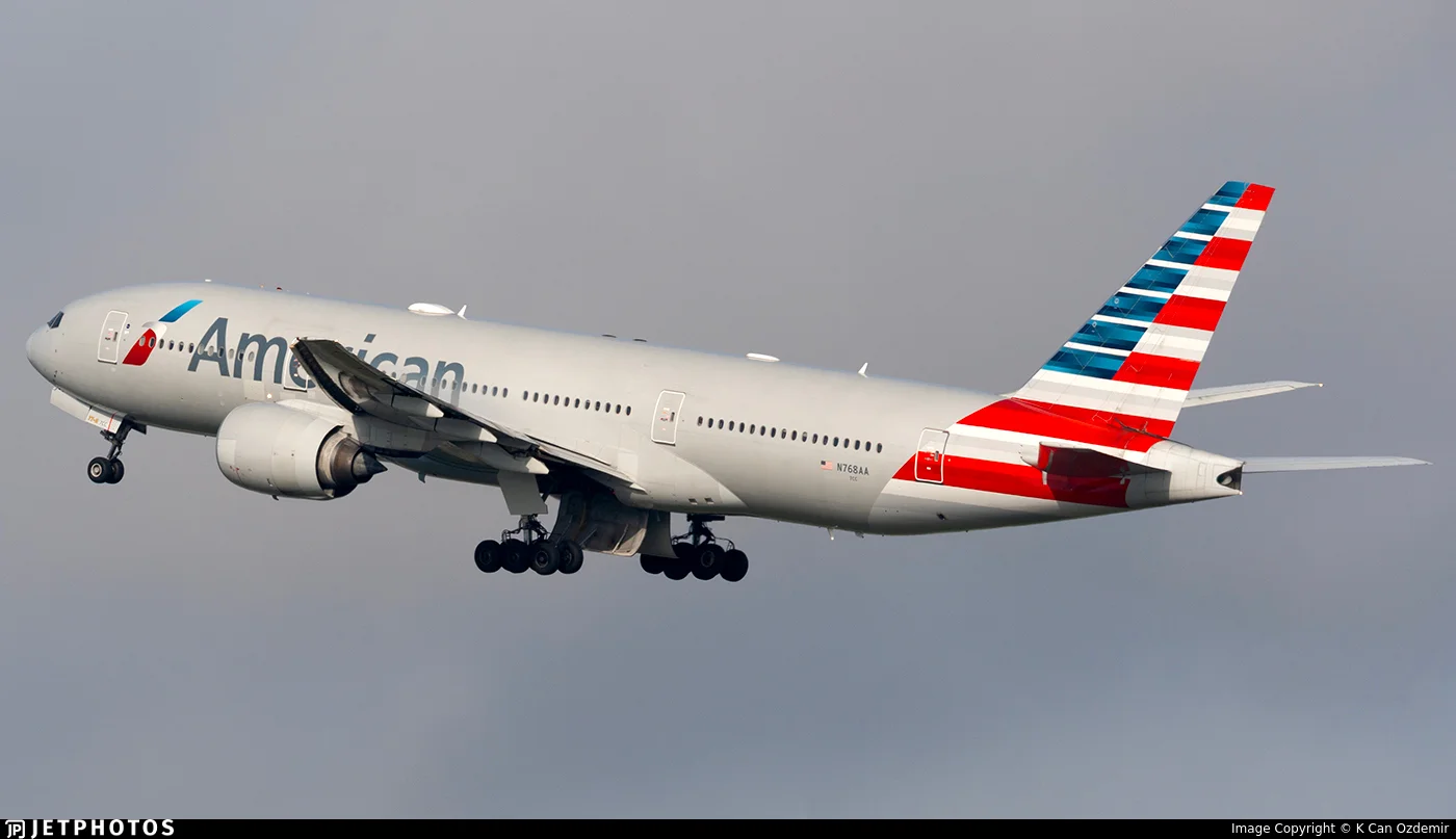 American Airlines N768AA B772