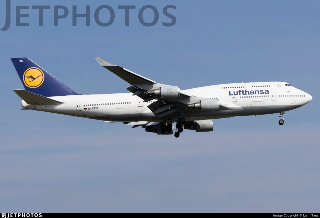 Lufthansa D-ABVX B744