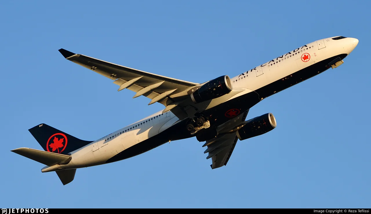 Air Canada C-GOFW A333