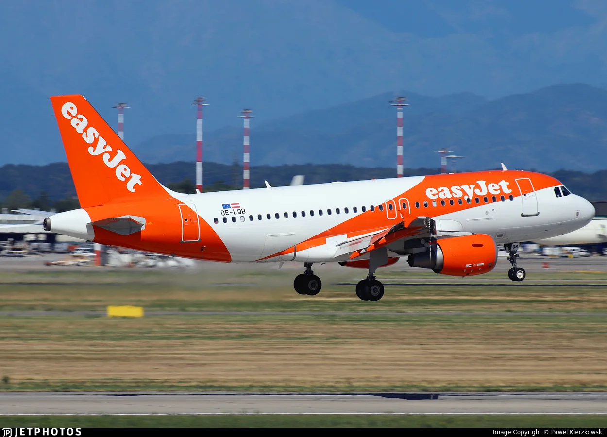 easyJet Europe OE-LQB A319