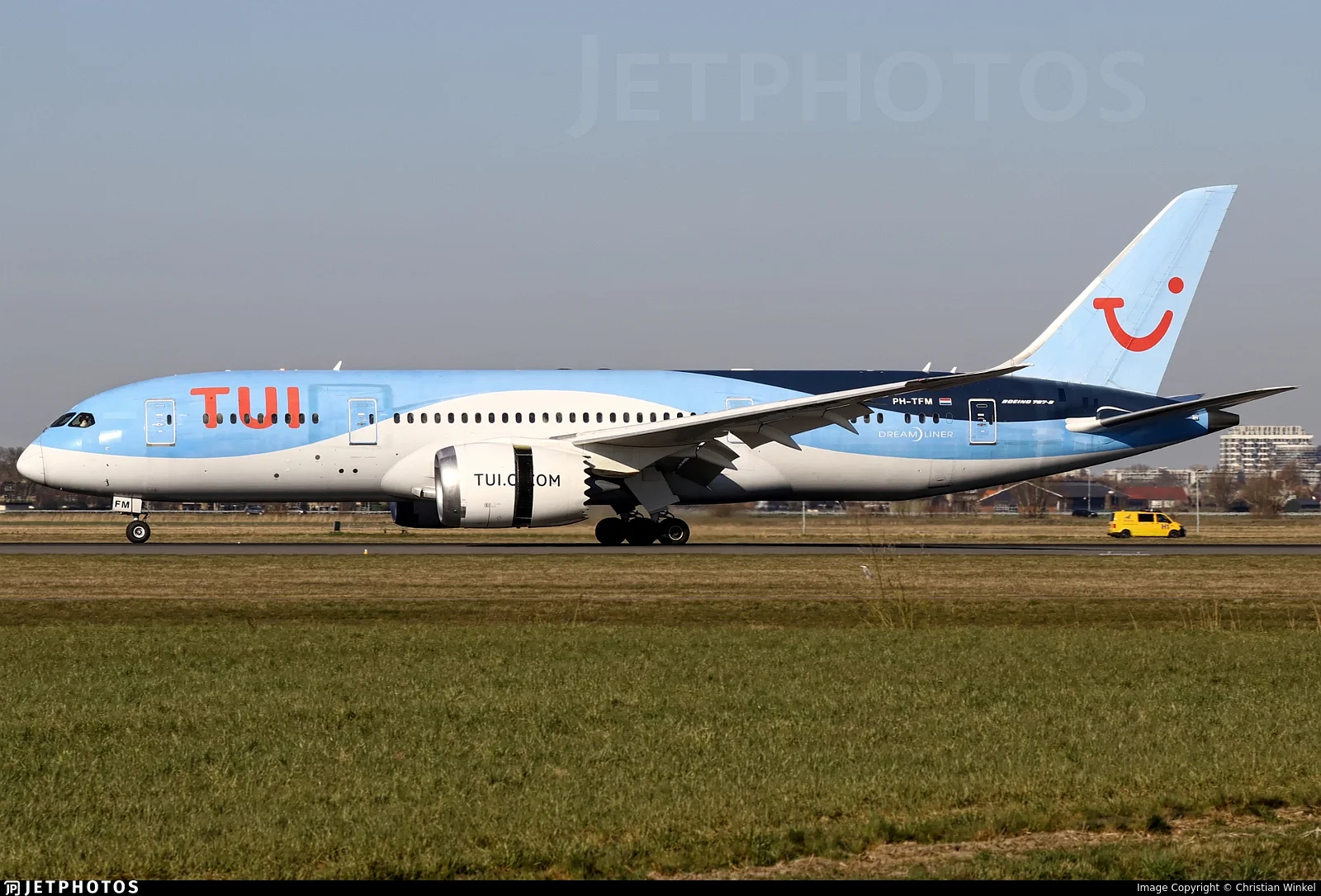 TUI fly Netherlands PH-TFM B788