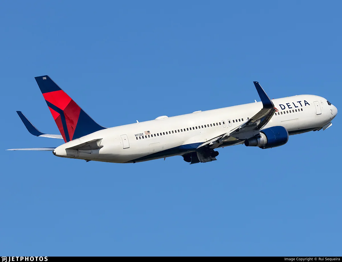 Delta Air Lines N172DZ B763