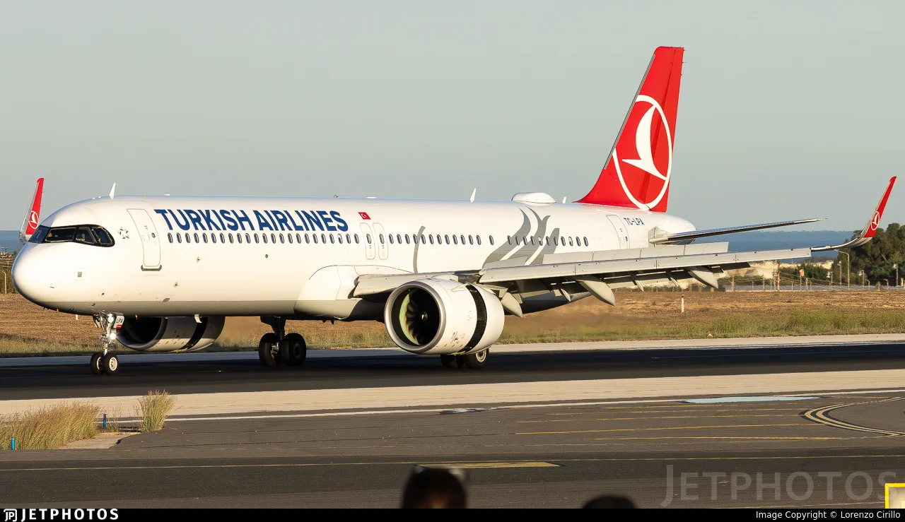Turkish Airlines TC-LPA A21N