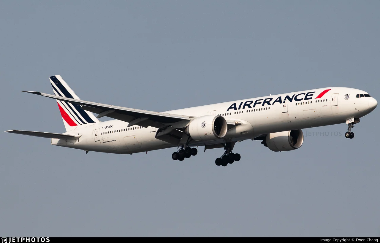 Air France F-GSQK B77W