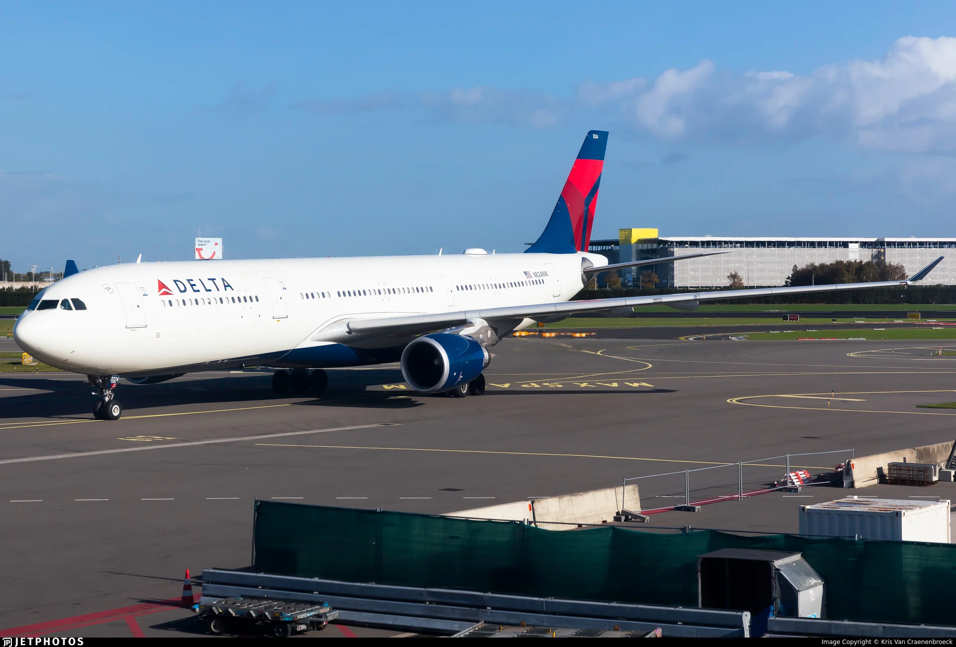 Delta Air Lines N824NW A333