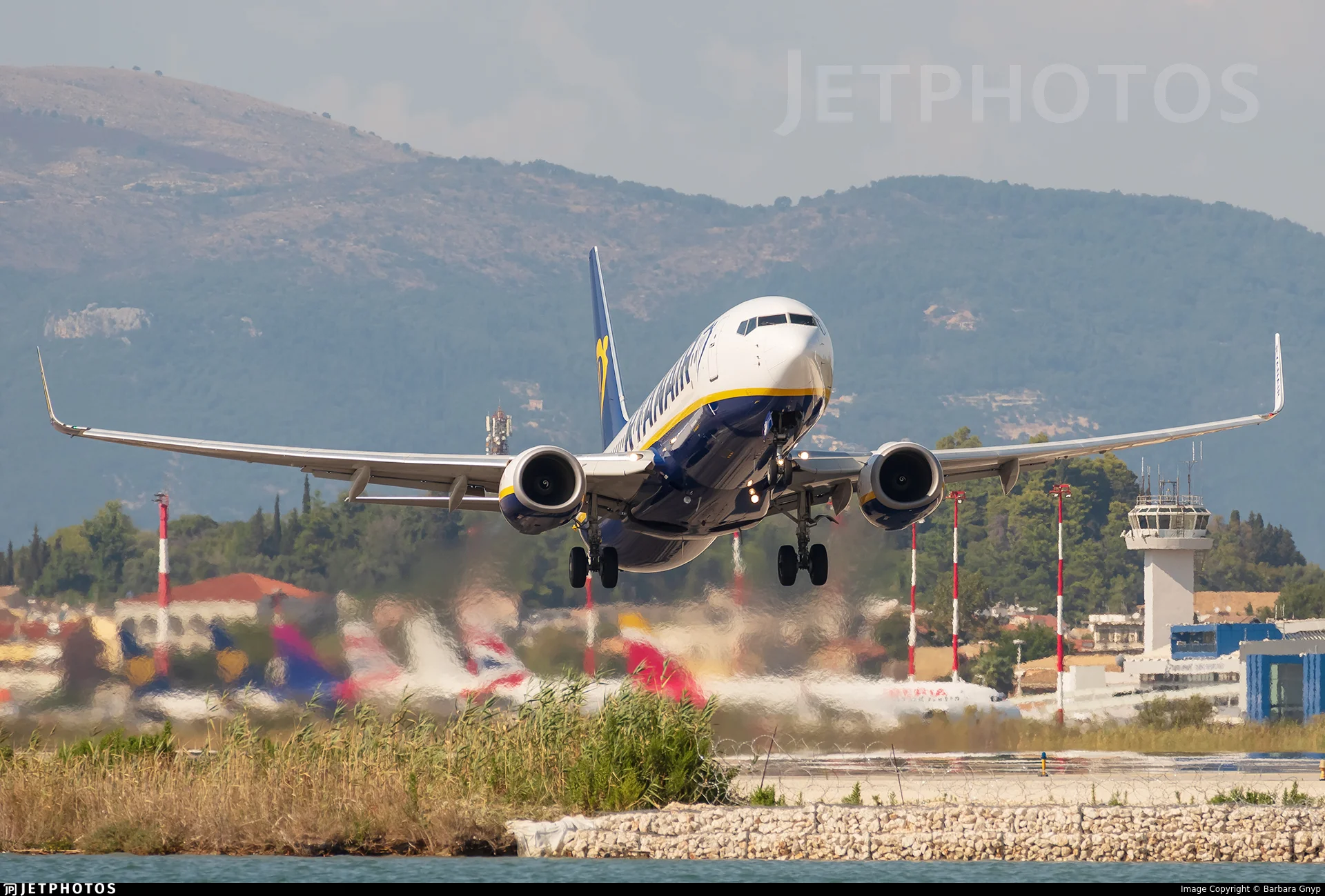 Ryanair EI-EVT B738