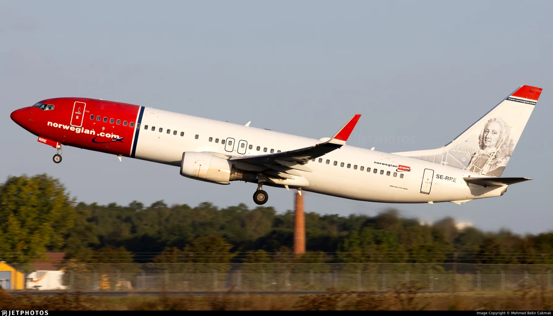 Norwegian Air Sweden SE-RRE B738