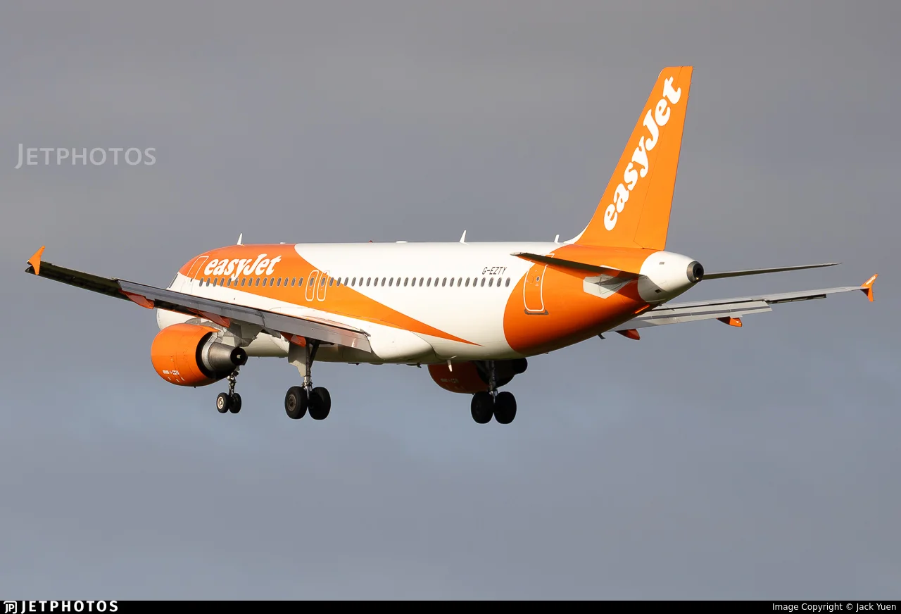 easyJet G-EZTY A320