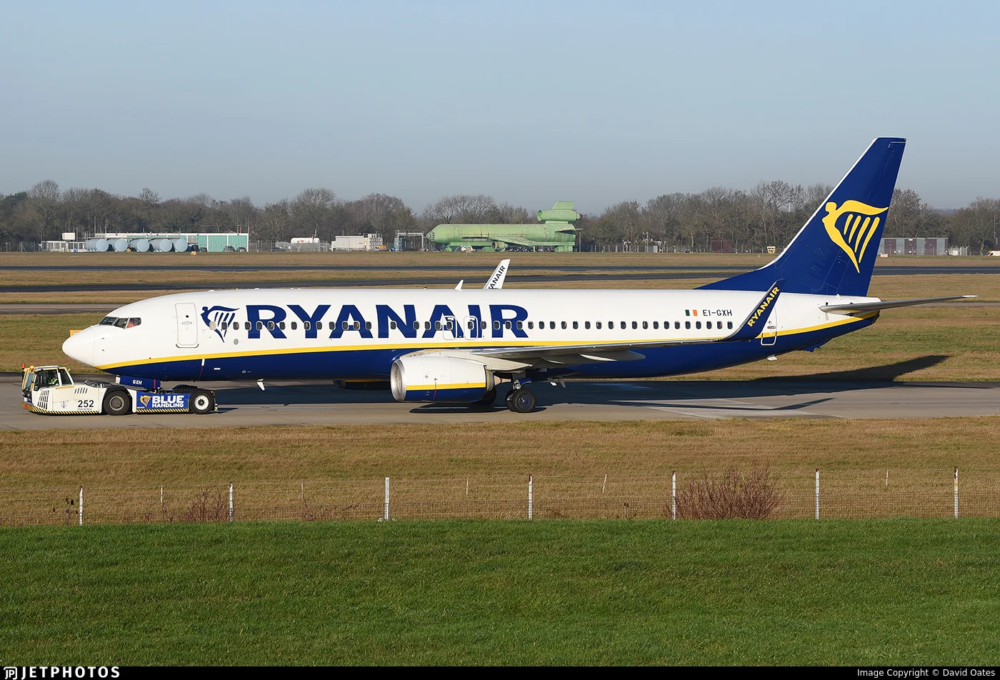 Ryanair EI-GXH B738