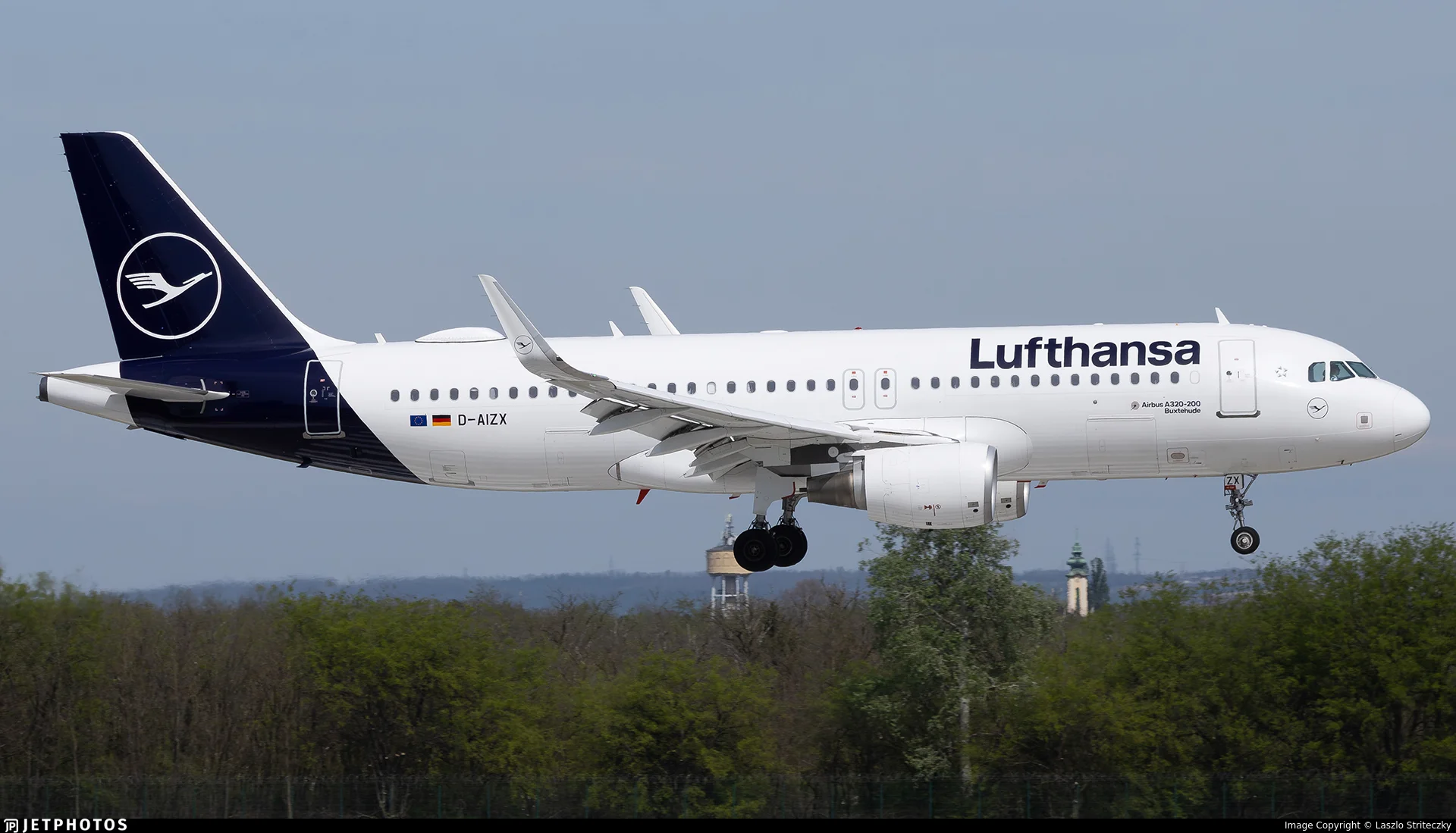 Lufthansa D-AIZX A320