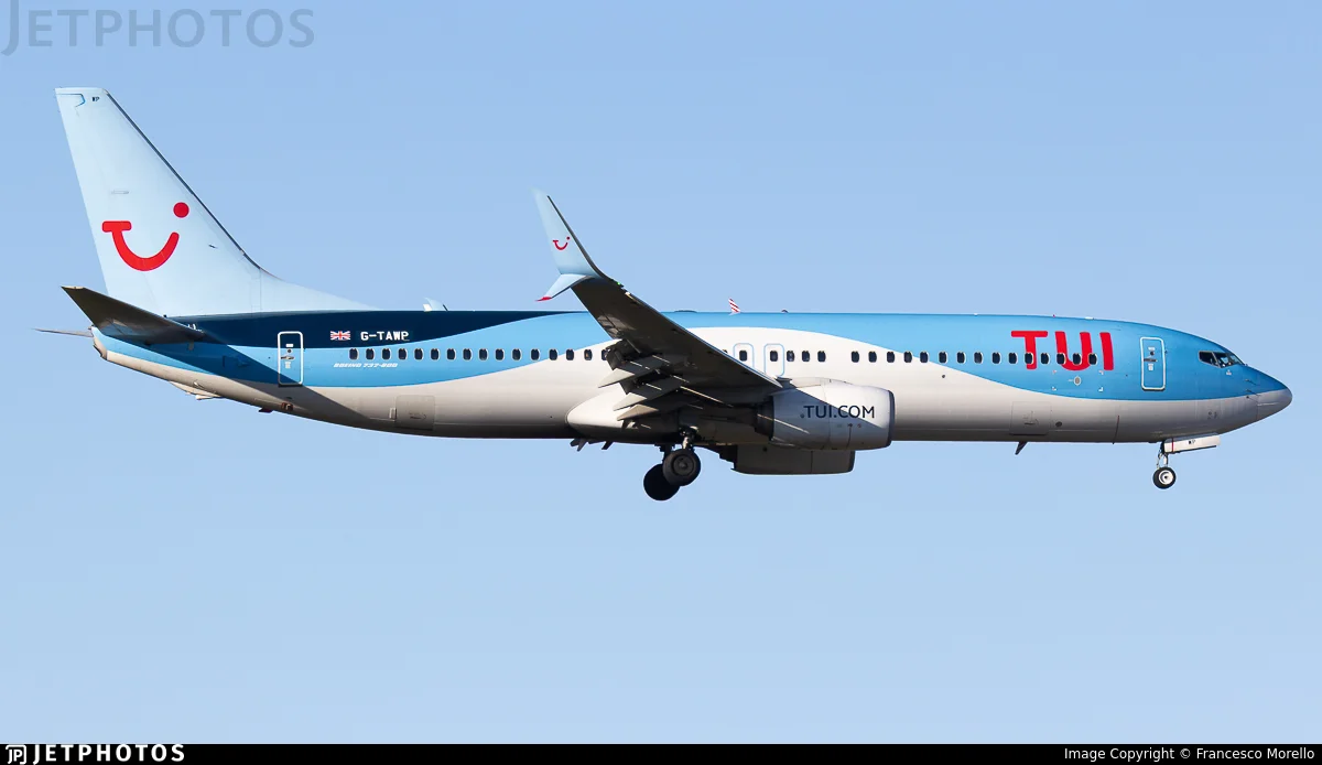 TUI Airways G-TAWP B738