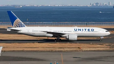 United Airlines N74007 Boeing 777-224(ER)