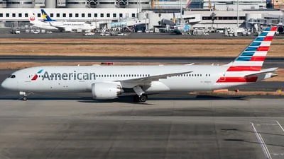 American Airlines N820AL Boeing 787-9 Dreamliner