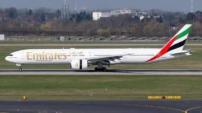 Emirates A6-ECQ Boeing 777-31HER