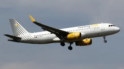 Vueling EC-MFK Airbus A320-232