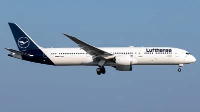 Lufthansa D-ABPS Boeing 787-9 Dreamliner