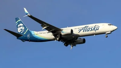 Alaska Airlines N408AS Boeing 737-990ER