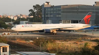 Delta Air Lines N838MH Boeing 767-432(ER)