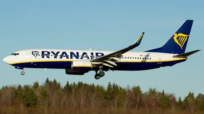 Ryanair EI-EBL Boeing 737-8AS