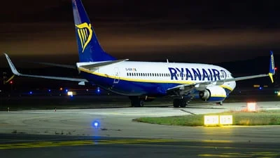 Ryanair EI-EKM Boeing 737-8AS