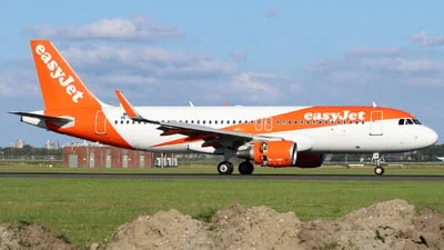 easyJet Europe OE-IVW Airbus A320-214