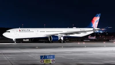 Delta Air Lines N810NW Airbus A330-323
