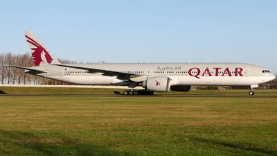 Qatar Airways A7-BEC Boeing 777-3DZER