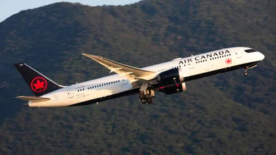 Air Canada C-FVLU Boeing 787-9 Dreamliner