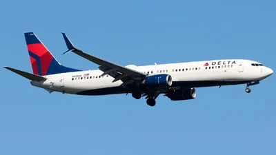 Delta Air Lines N819DN Boeing 737-932ER