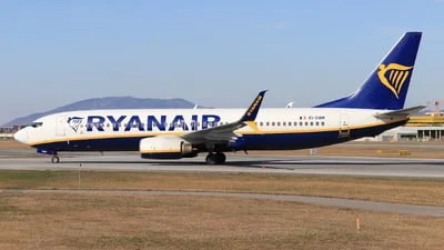 Ryanair EI-DWM Boeing 737-8AS