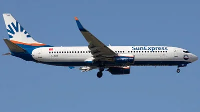 SunExpress TC-SRF Boeing 737-81M