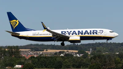 Ryanair EI-EFF Boeing 737-8AS