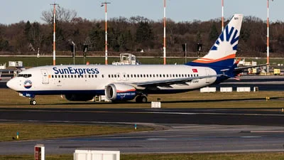 SunExpress TC-SMN Boeing 737-8 MAX