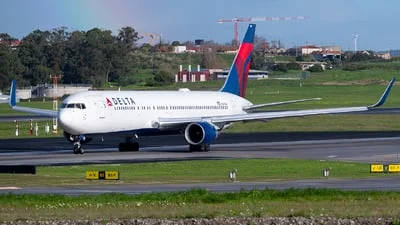 Delta Air Lines N187DN Boeing 767-332(ER)