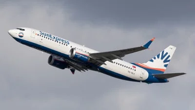SunExpress TC-SLA Boeing 737-8 MAX