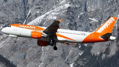 easyJet G-EZWA Airbus A320-214