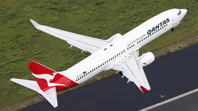 Qantas VH-VXL Boeing 737-838