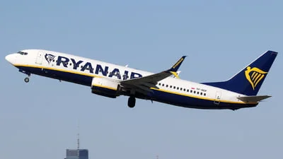 Ryanair (Buzz) SP-RKP Boeing 737-8AS